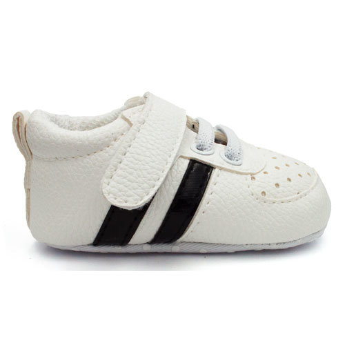 Baby Boy Sneakers Wit met Zwarte Strepen