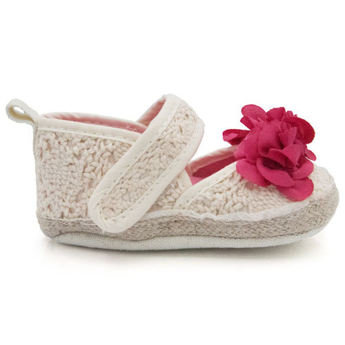 Baby schoenen beige met rode bloem