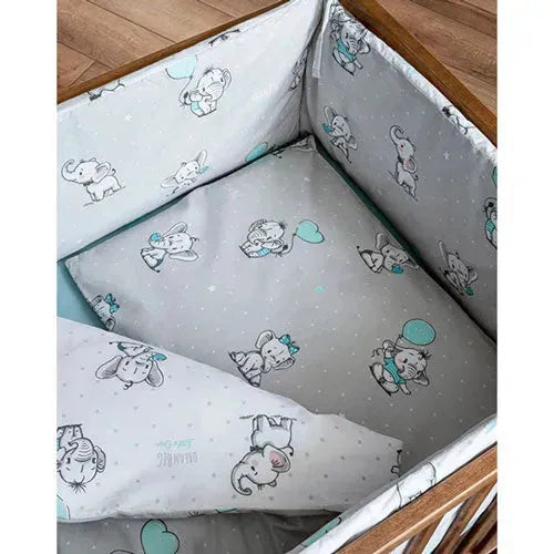 Mayamoo Dekbedovertrekset + Bedomrander Olifant Groen 90x120cm - Tiny Giggles